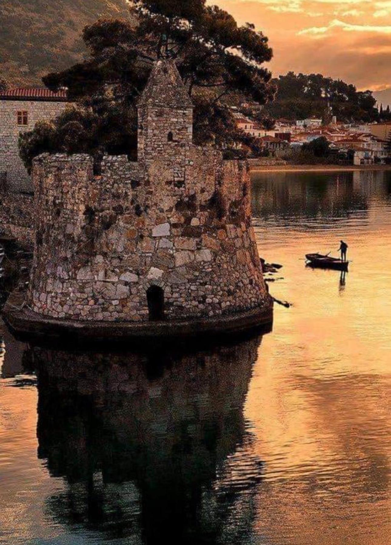 Nafpaktos-Luxury Suite Buitenkant foto